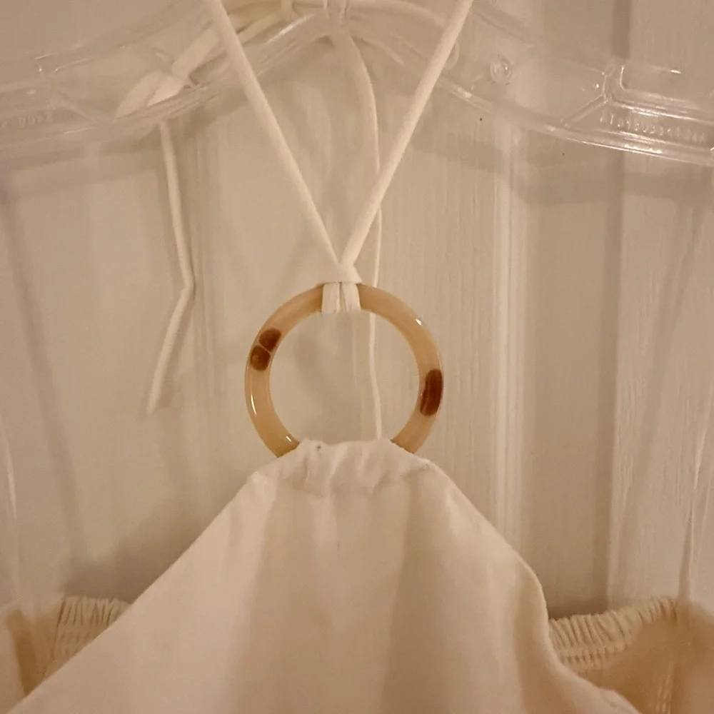 Old Navy, white linen O-ring halter top romper - Picture 4 of 5